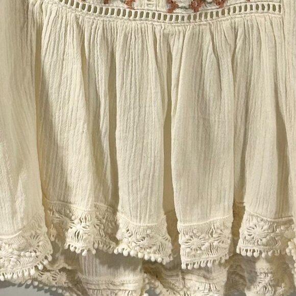 Knox Rose Tan Embroidered Floral Boho Peasant Top Women's Size S - Picture 5 of 6
